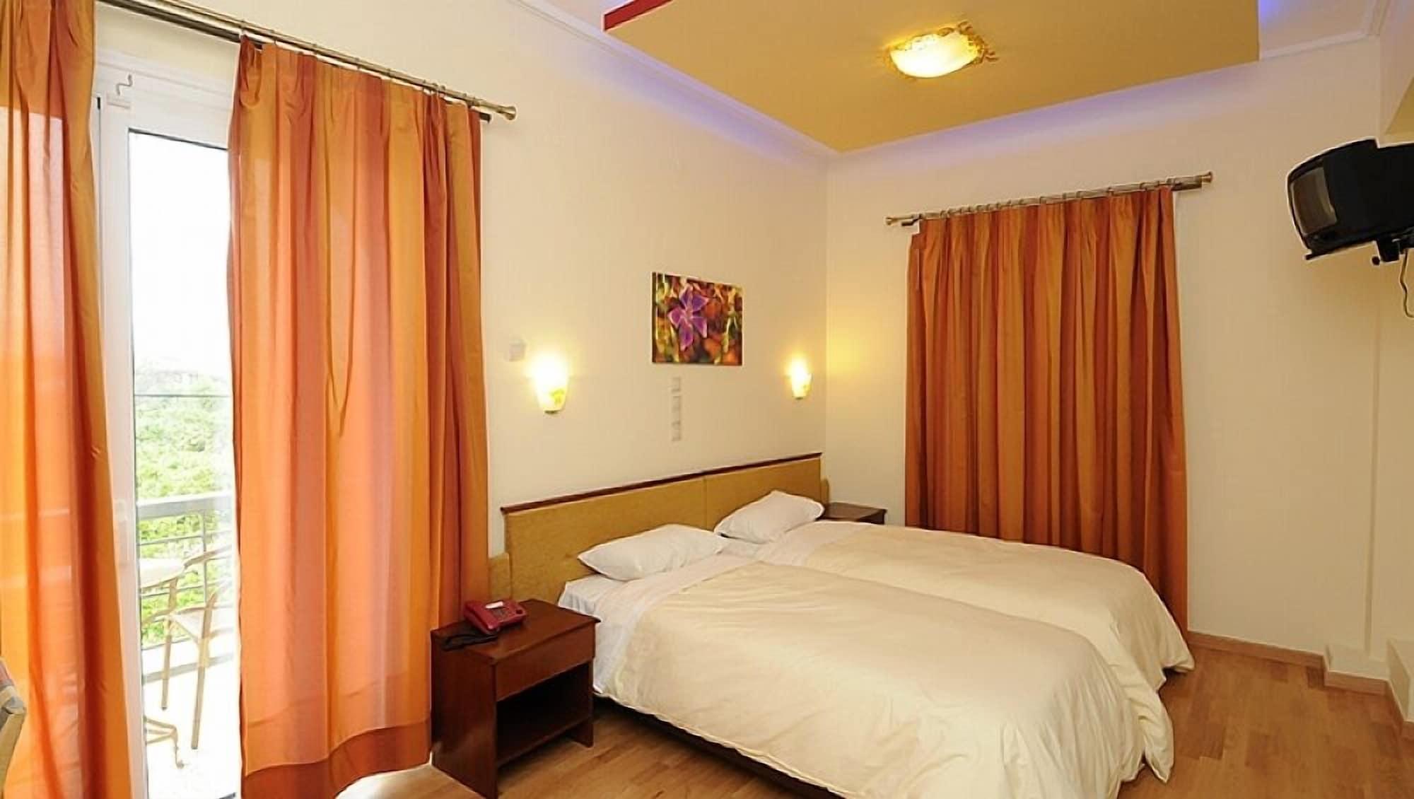 Byzantion Hotel ไมส์ตราส ภายนอก รูปภาพ