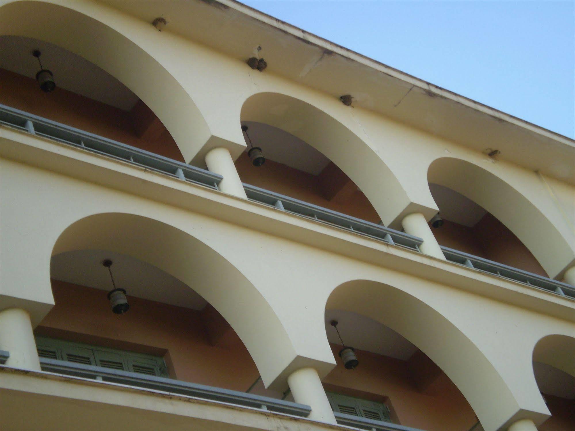 Byzantion Hotel ไมส์ตราส ภายนอก รูปภาพ